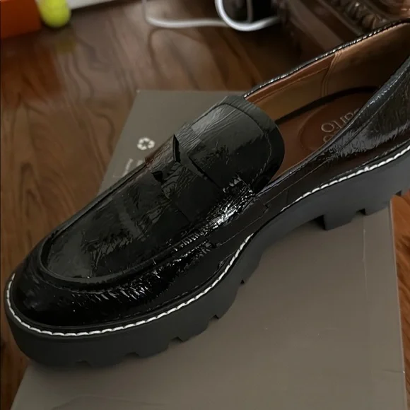 Franco Sarto | Shoes | Franco Sarto Black Loafers Sleek  display picture 3